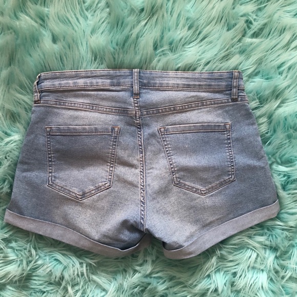 H&M Girlfriend Shorts Rolled Cuff fit like Sz 8 - Picture 7 of 8